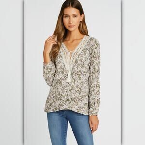 A485 • Boho Floral Lace Trim Long Sleeve Top